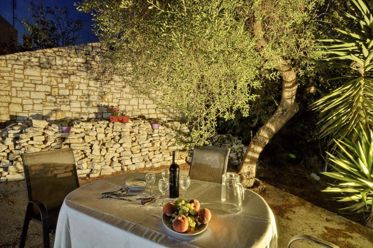 Kloudas Apartments Potamos  Luaran gambar