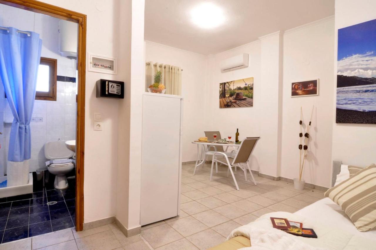 Kloudas Apartments Potamos  Luaran gambar